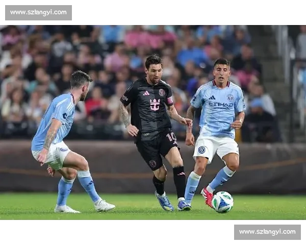 斯卡洛尼力挺德保罗加盟迈阿密：挑战自我非养老，与梅西共筑新王朝